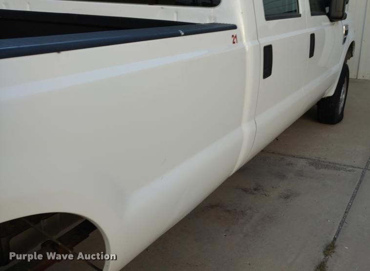 image for item DA4370 2008 Ford F250 Crew Cab pickup truck