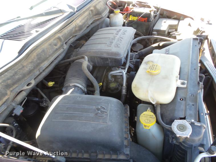 image for item DA4678 2004 Dodge Ram 1500 Quad Cab pickup truck