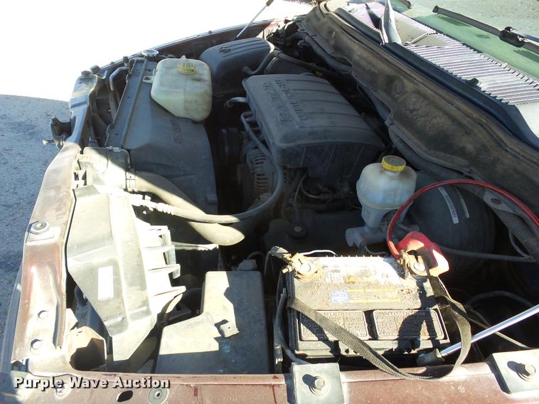 image for item DA4678 2004 Dodge Ram 1500 Quad Cab pickup truck