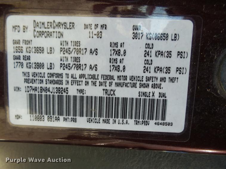 image for item DA4678 2004 Dodge Ram 1500 Quad Cab pickup truck