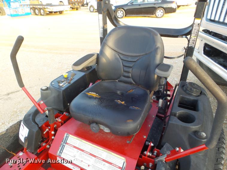 image for item DA5175 2010 Ferris IS3100Z lawn mower
