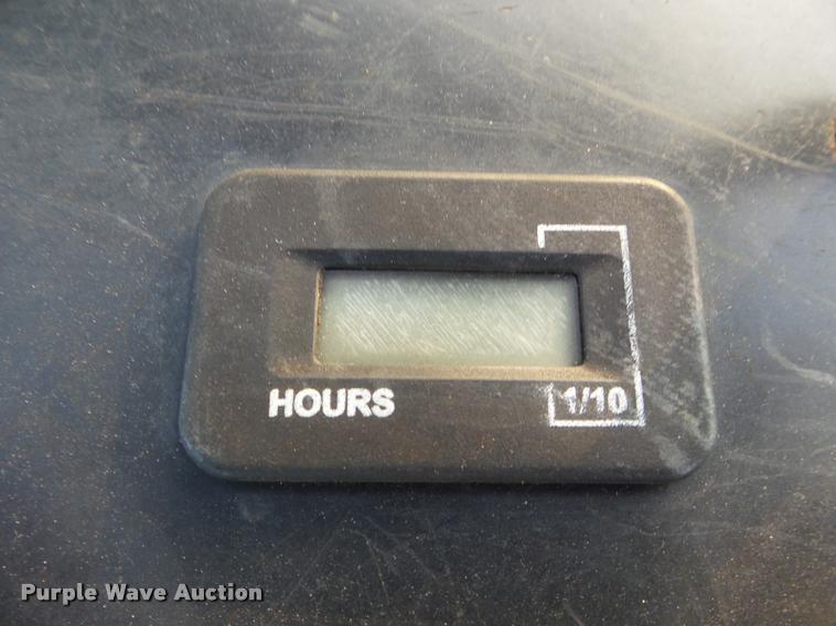 image for item DA5175 2010 Ferris IS3100Z lawn mower