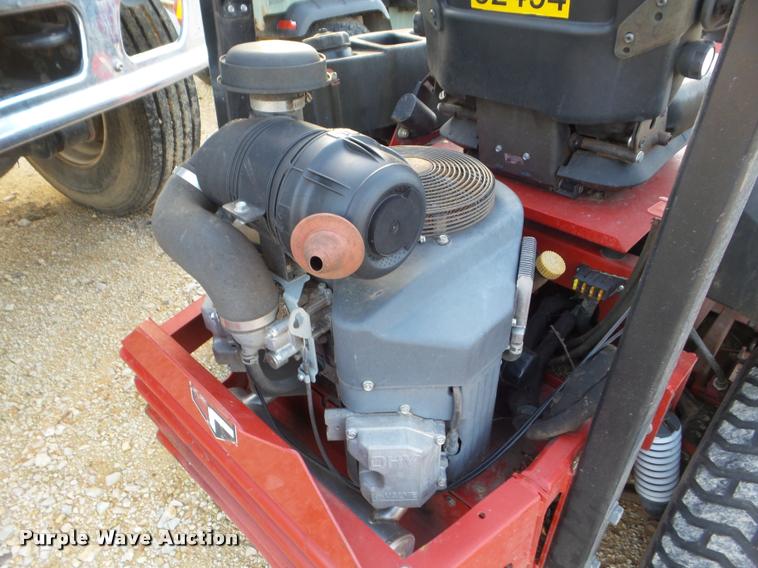 image for item DA5175 2010 Ferris IS3100Z lawn mower