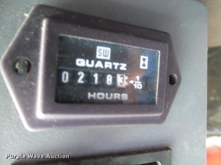 image for item DA5176 1994 Ford 7740 MFWD tractor