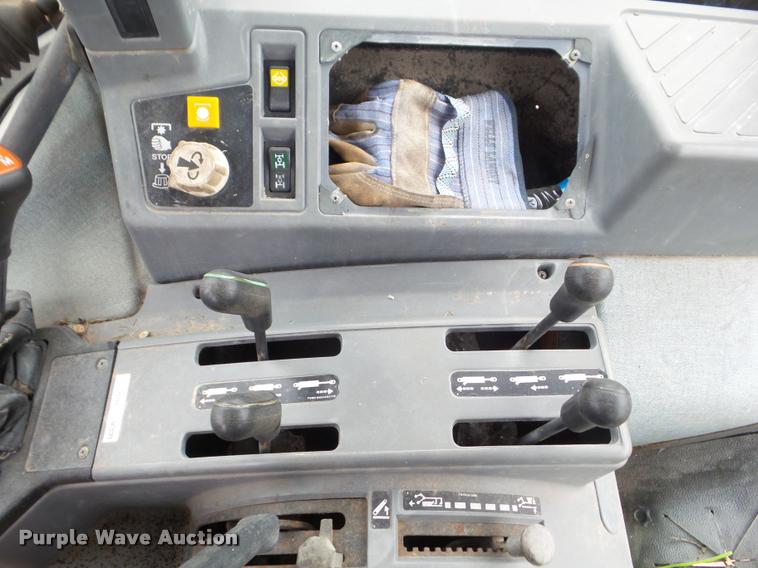 image for item DA5176 1994 Ford 7740 MFWD tractor