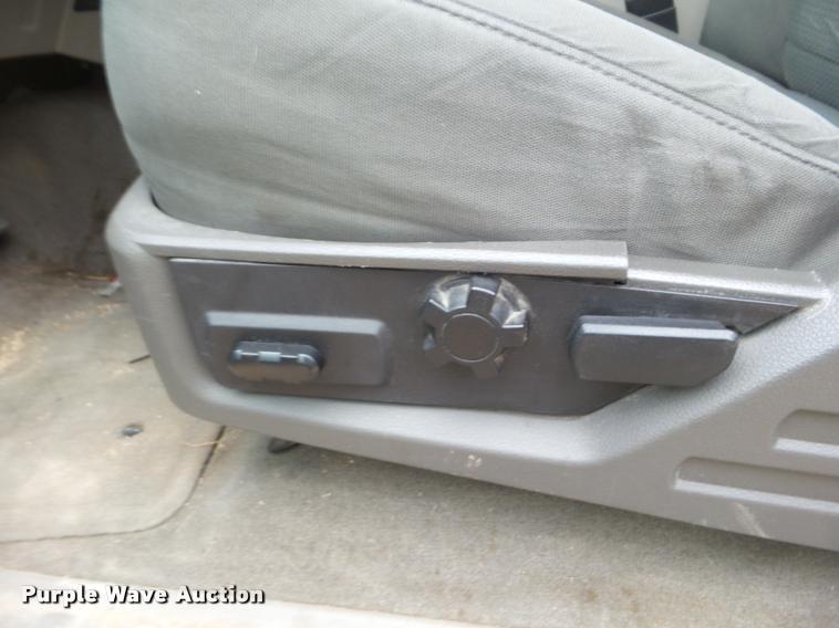 image for item DA5177 2009 Ford F350 Super Duty SuperCab pickup truck