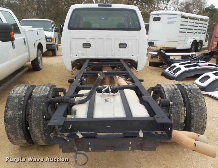 image for item DA5179 2008 Ford F550 Crew Cab truck cab and chassis