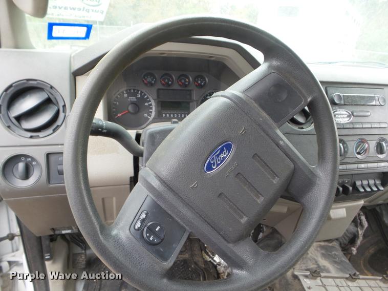 image for item DA5179 2008 Ford F550 Crew Cab truck cab and chassis