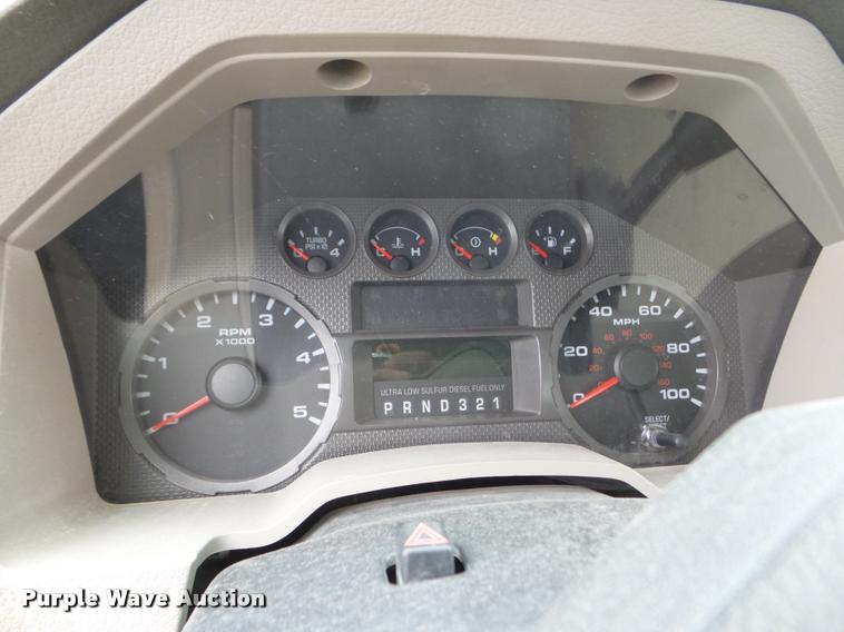 image for item DA5179 2008 Ford F550 Crew Cab truck cab and chassis