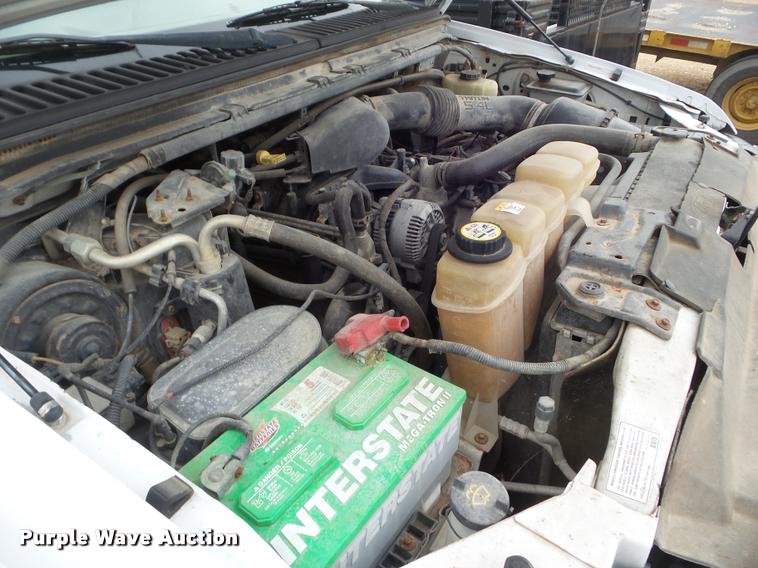 image for item DA5182 2004 Ford F250 Super Duty pickup truck