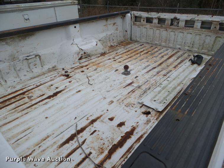 image for item DA5182 2004 Ford F250 Super Duty pickup truck