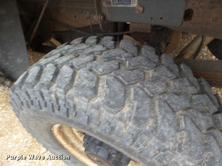 image for item DA5182 2004 Ford F250 Super Duty pickup truck