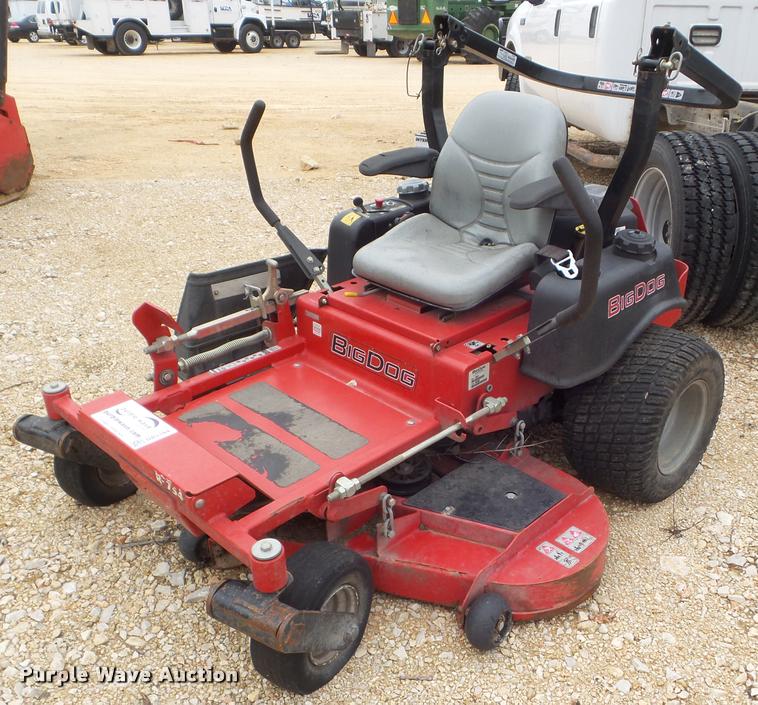 image for item DA5184 2010 Big Dog R series lawn mower
