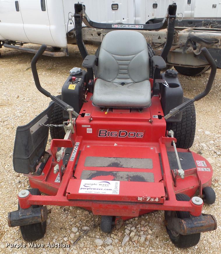 image for item DA5184 2010 Big Dog R series lawn mower