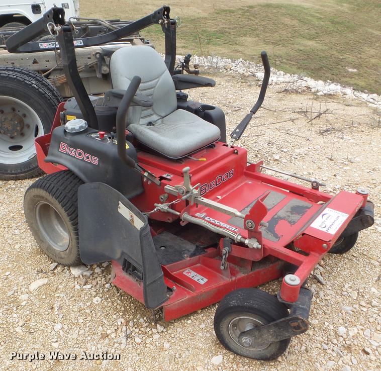 image for item DA5184 2010 Big Dog R series lawn mower