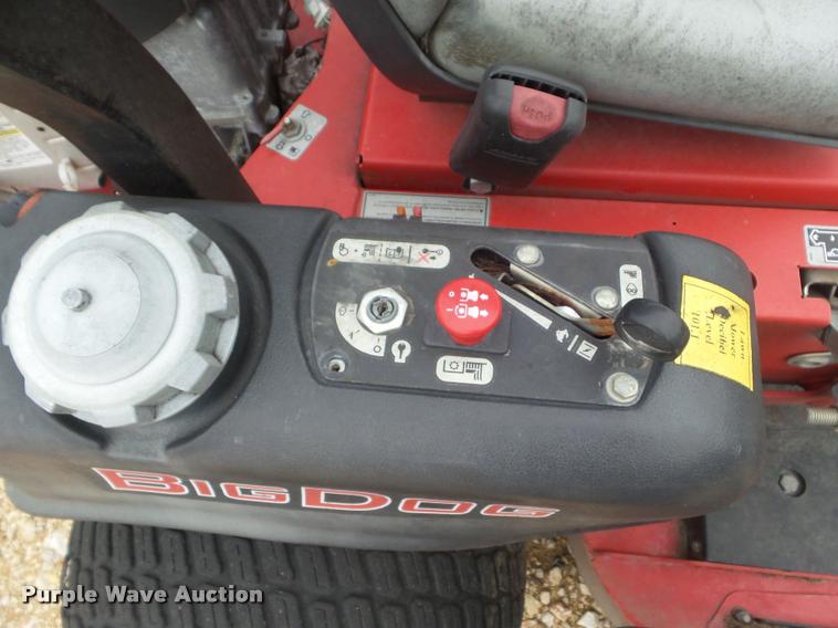image for item DA5184 2010 Big Dog R series lawn mower