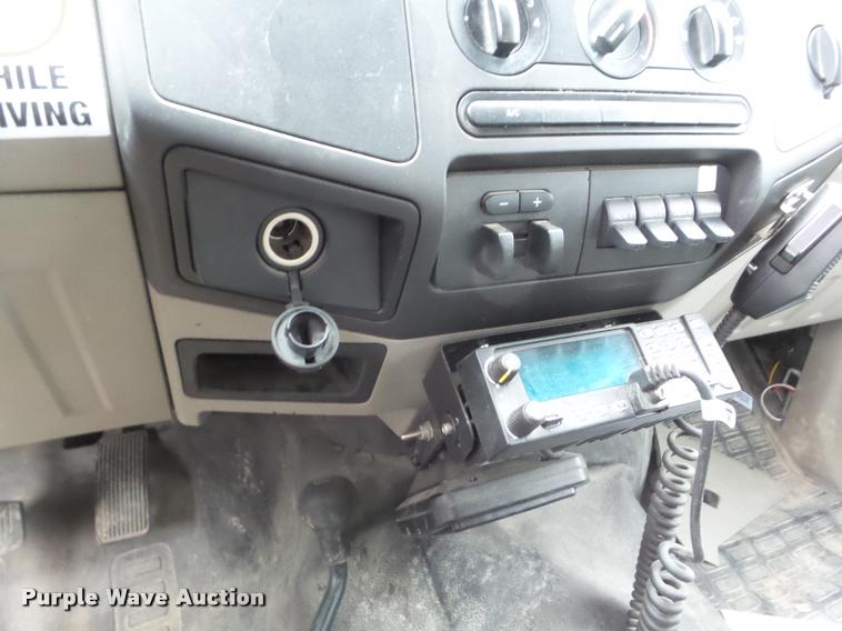 image for item DA5185 2009 Ford F550 Crew Cab truck cab and chassis