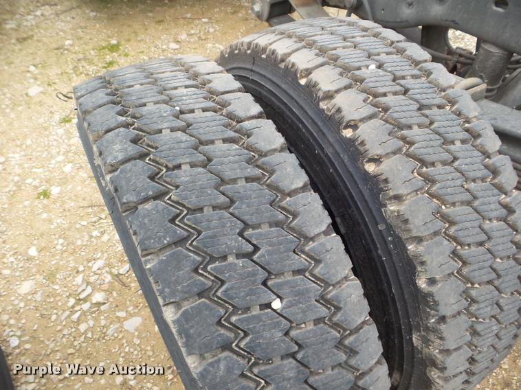 image for item DA5185 2009 Ford F550 Crew Cab truck cab and chassis