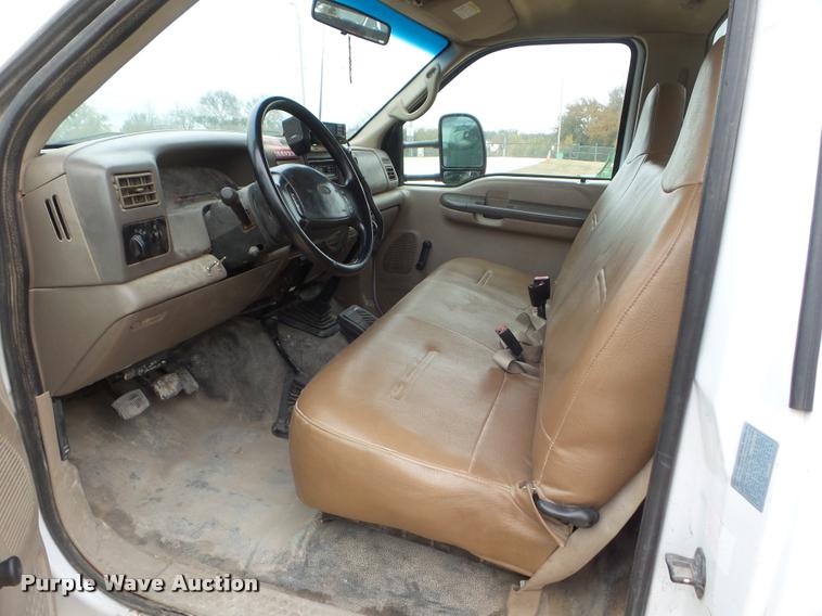 image for item DA5187 2001 Ford F550 flatbed truck