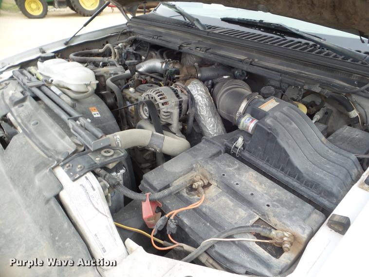 image for item DA5187 2001 Ford F550 flatbed truck