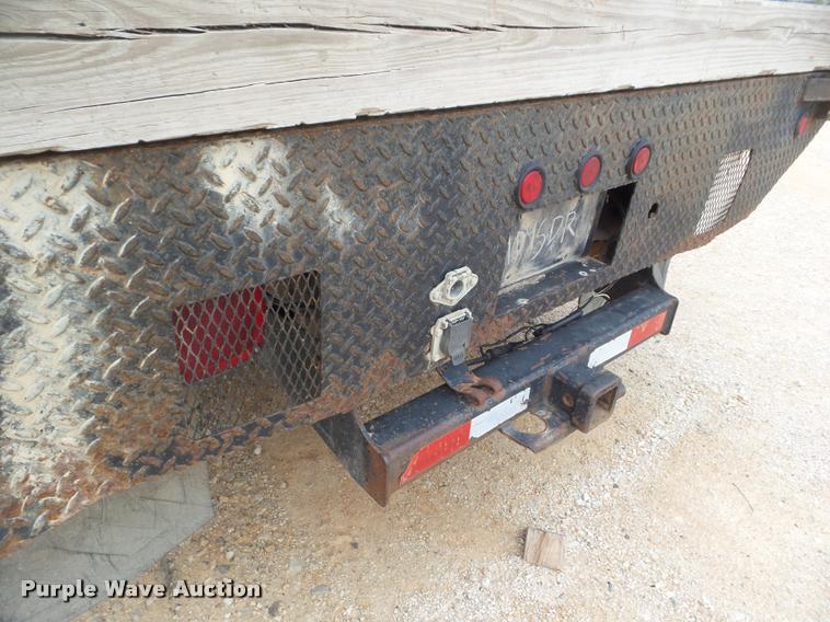 image for item DA5187 2001 Ford F550 flatbed truck