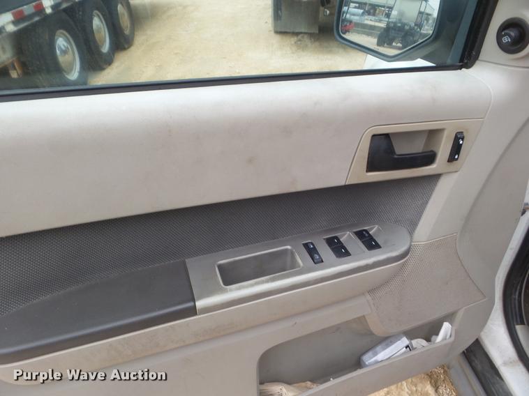 image for item DA5190 2009 Ford Escape Hybrid SUV