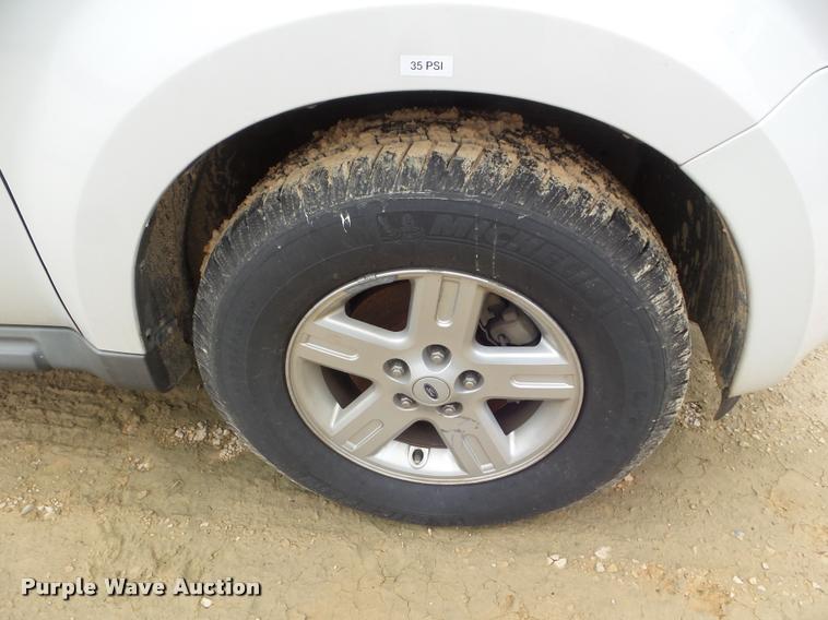 image for item DA5190 2009 Ford Escape Hybrid SUV