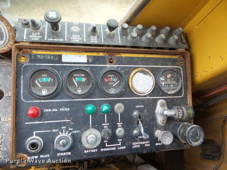 image for item DA5194 1987 Mitsubishi MG400 motor grader