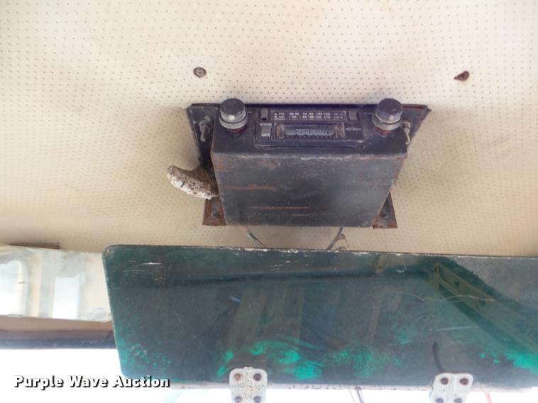 image for item DA5194 1987 Mitsubishi MG400 motor grader