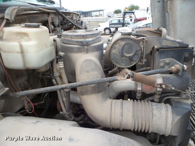 image for item DA5195 1995 GMC TopKick digger derrick truck