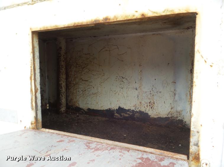 image for item DA5195 1995 GMC TopKick digger derrick truck