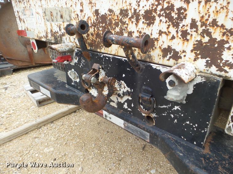 image for item DA5195 1995 GMC TopKick digger derrick truck