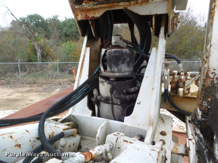 image for item DA5195 1995 GMC TopKick digger derrick truck