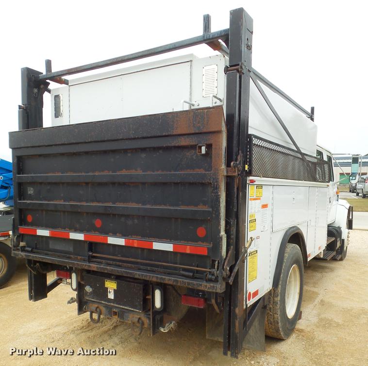 image for item DA5196 1999 International 4700 utility truck