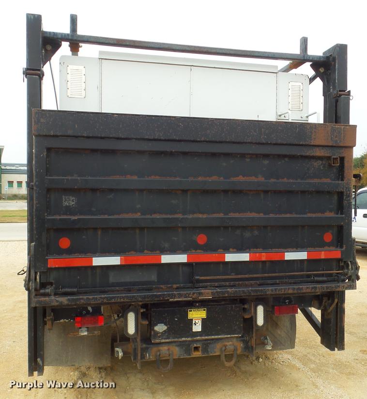 image for item DA5196 1999 International 4700 utility truck