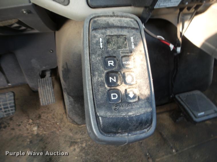 image for item DA5197 2008 International 7400 truck chassis