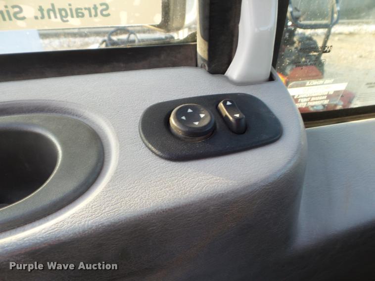 image for item DA5197 2008 International 7400 truck chassis