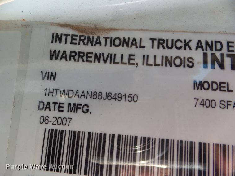 image for item DA5197 2008 International 7400 truck chassis