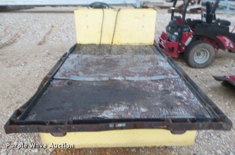 image for item DA5200 1995 Ez-go X1875 utility golf cart