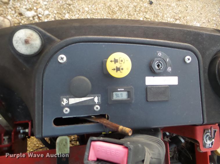 image for item DA5201 2011 Ferris FS3100Z lawn mower