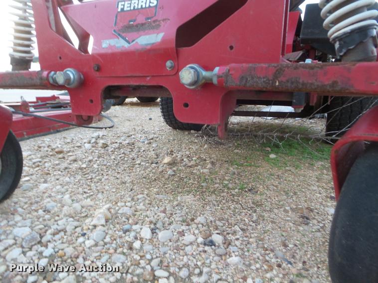 image for item DA5201 2011 Ferris FS3100Z lawn mower