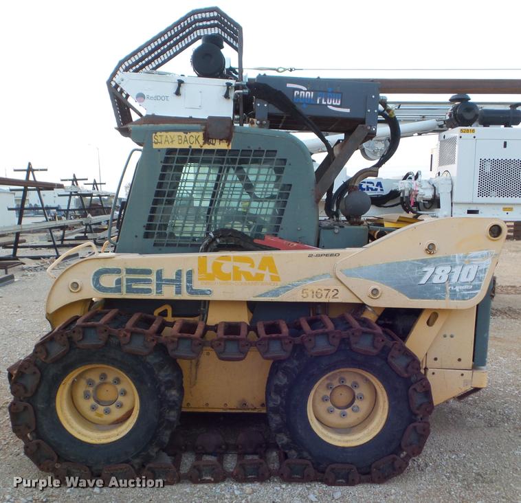 image for item DA5203 2004 Gehl SL7810 DXT skid steer