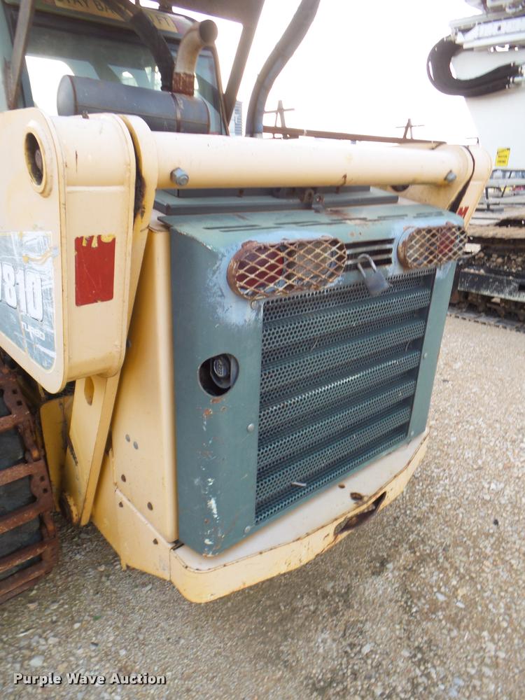 image for item DA5203 2004 Gehl SL7810 DXT skid steer