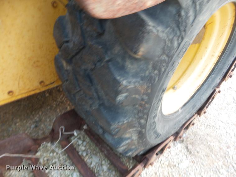 image for item DA5203 2004 Gehl SL7810 DXT skid steer