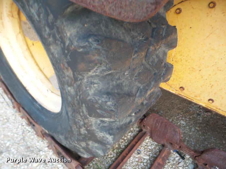 image for item DA5203 2004 Gehl SL7810 DXT skid steer