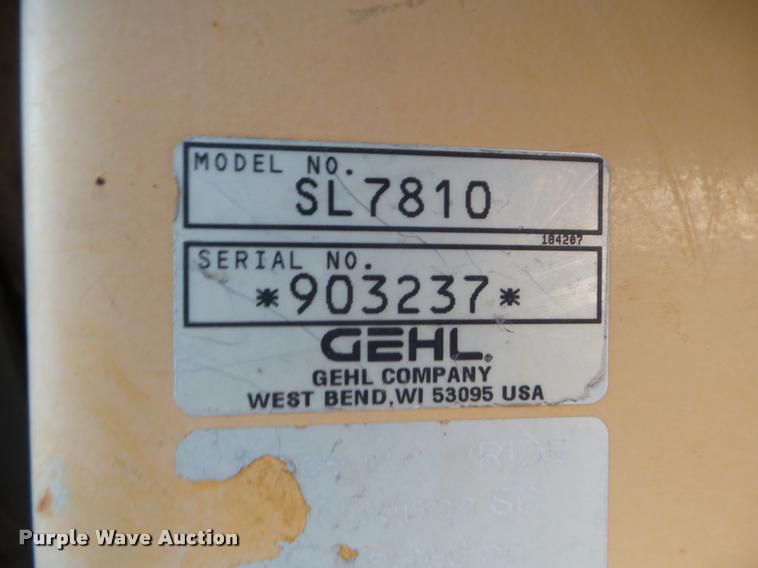 image for item DA5203 2004 Gehl SL7810 DXT skid steer