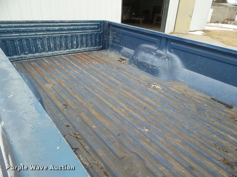 image for item DA5216 1989 Ford F150 pickup truck