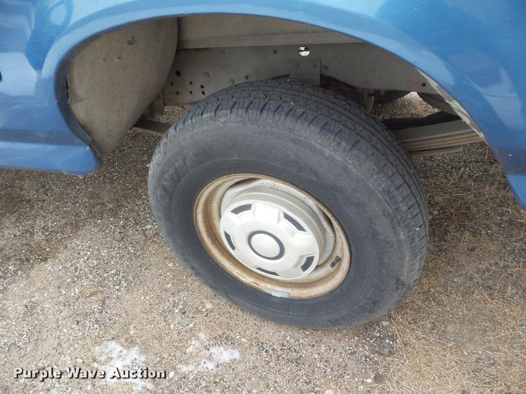 image for item DA5216 1989 Ford F150 pickup truck