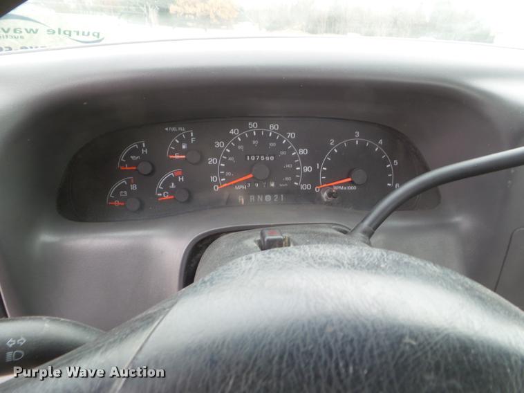 image for item DA5217 2001 Ford F350 Super Duty utility truck