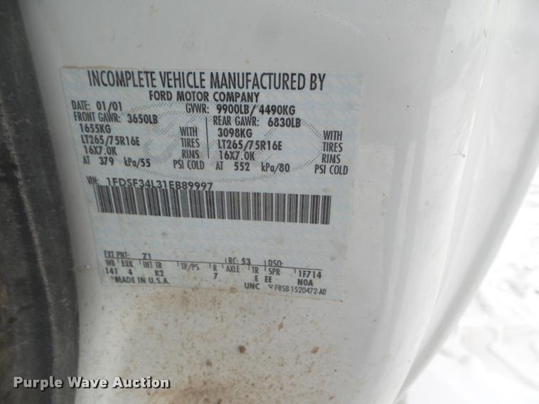 image for item DA5217 2001 Ford F350 Super Duty utility truck